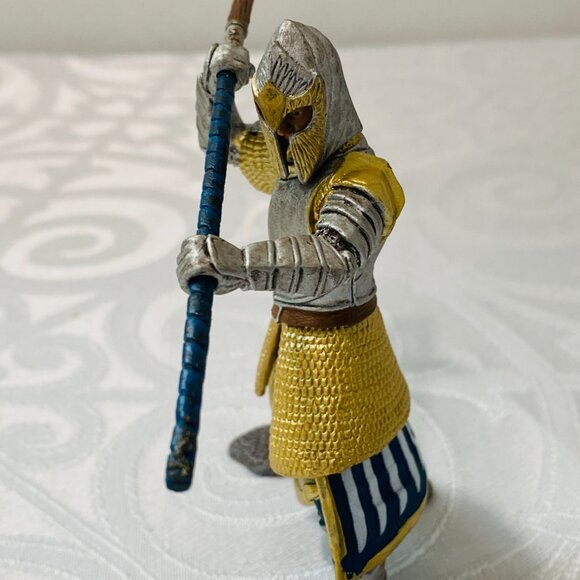Schleich BLUE GRIFFIN KNIGHT W/Pole-Arm Silver/Gold 4" Resin WorldOfKnights EUC - Picture 2 of 8